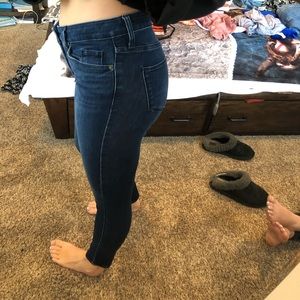 jeans